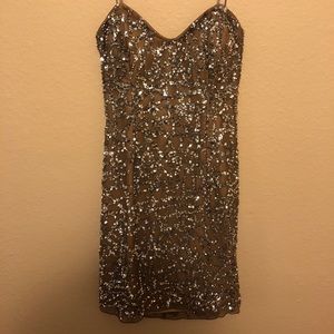 Scala strapless nude/silver dress